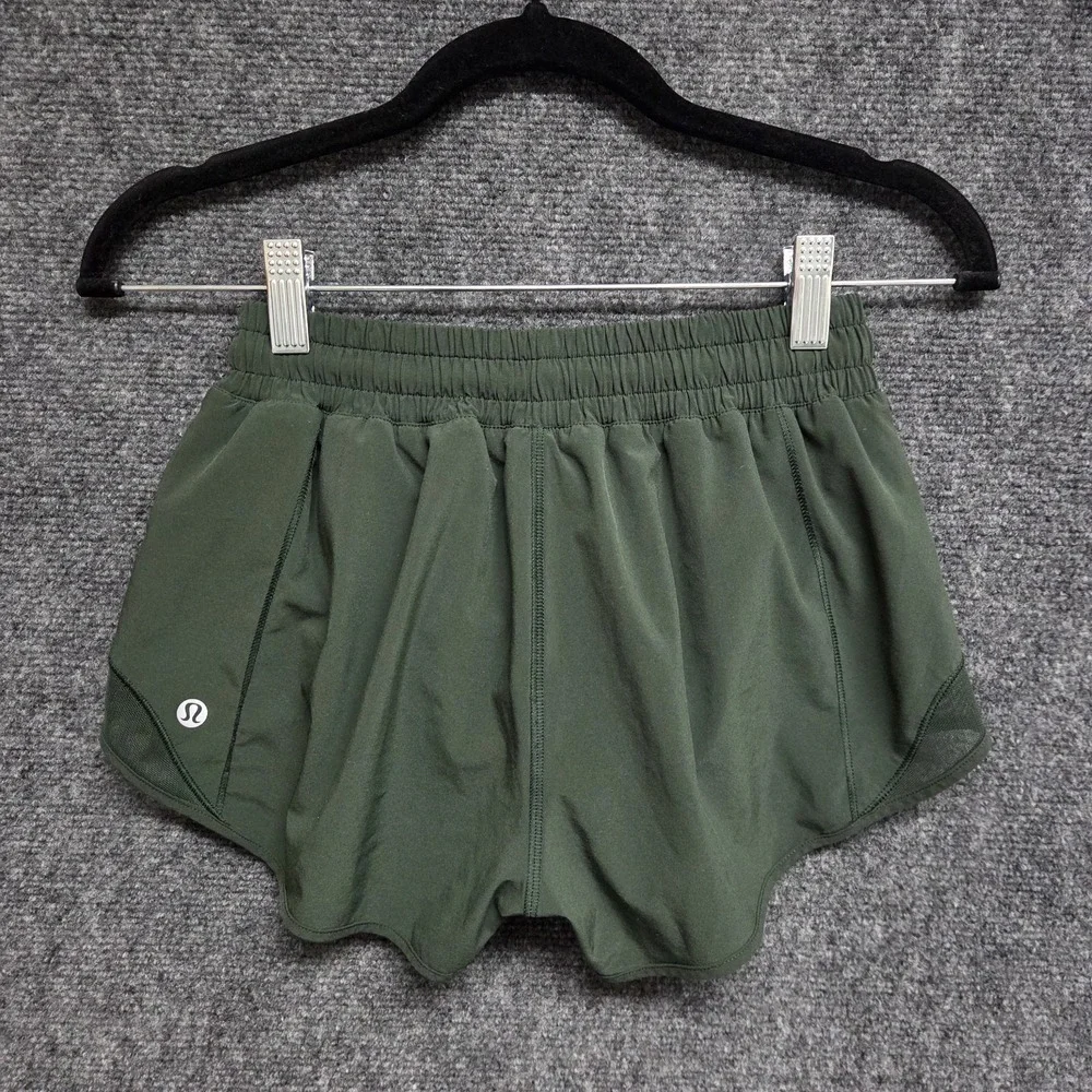 Lululemon Shorts Womens 4 Hotty Hot Low Rise Lined Green 2.5